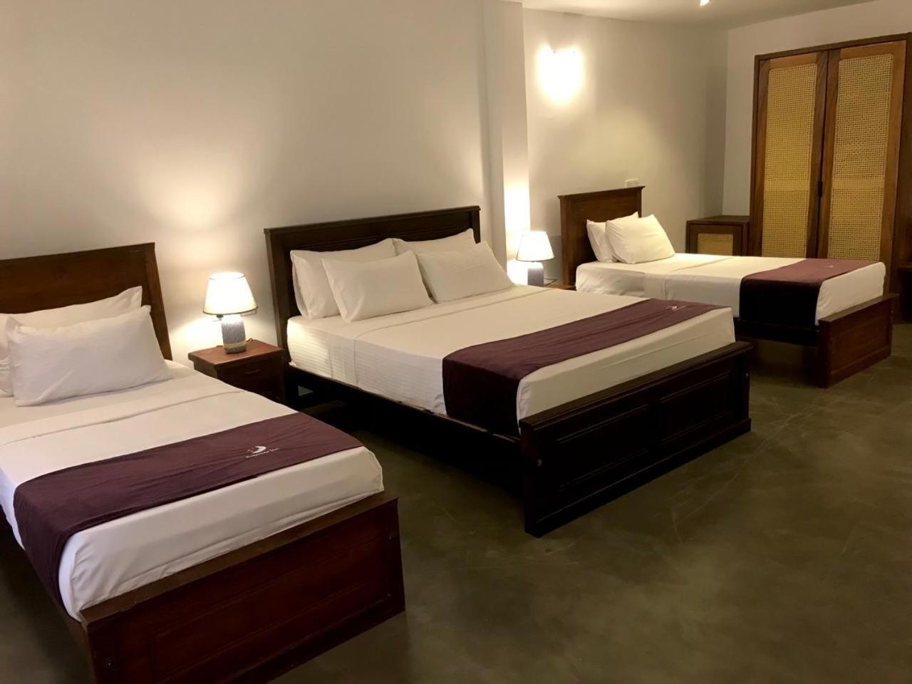 Tantalize Beach Hikkaduwa Exterior photo