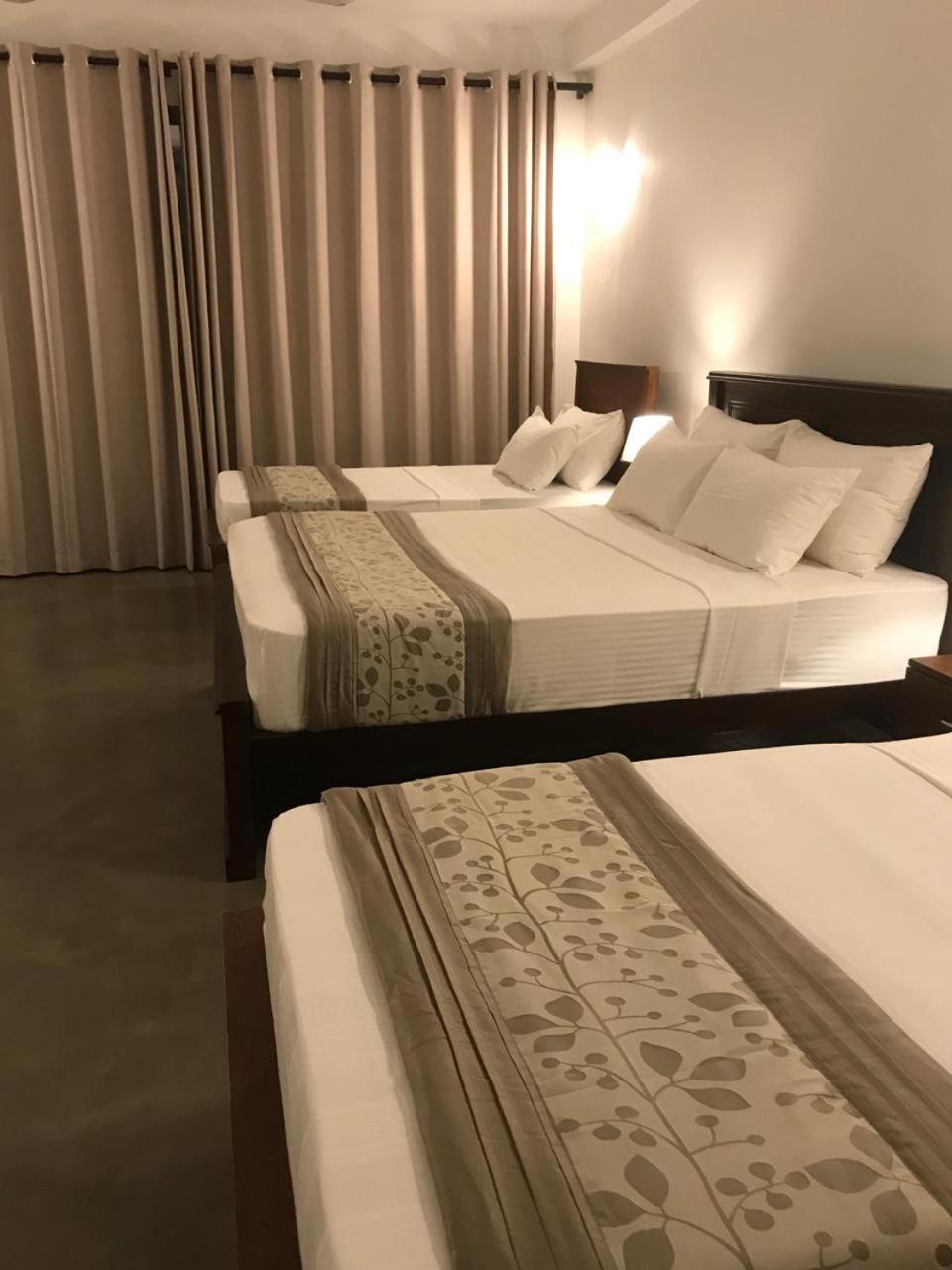 Tantalize Beach Hikkaduwa Exterior photo